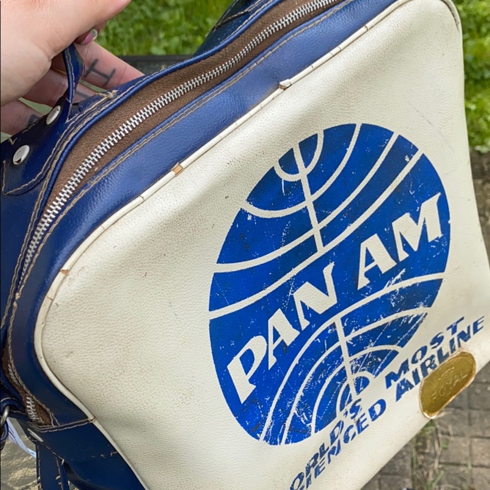 ✖️SOLD✖️Vtg PAN AM AIRLINES Defiance Travel Bag - Picture 5 of 9